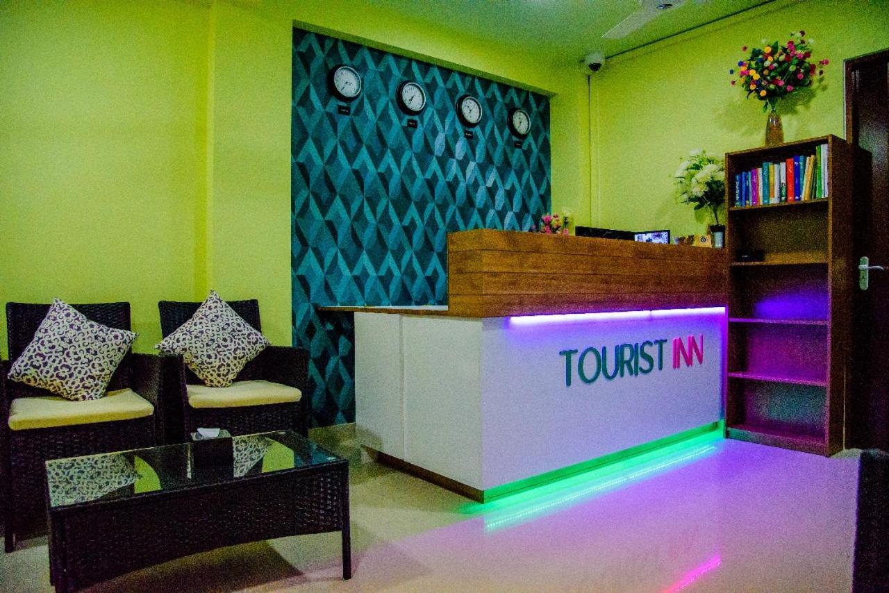 Tourist Inn Мале Экстерьер фото